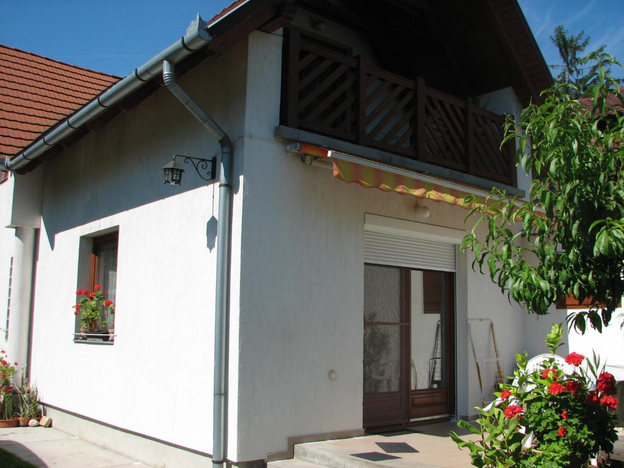 Pipacs Haz Villa Balatonlelle Bagian luar foto